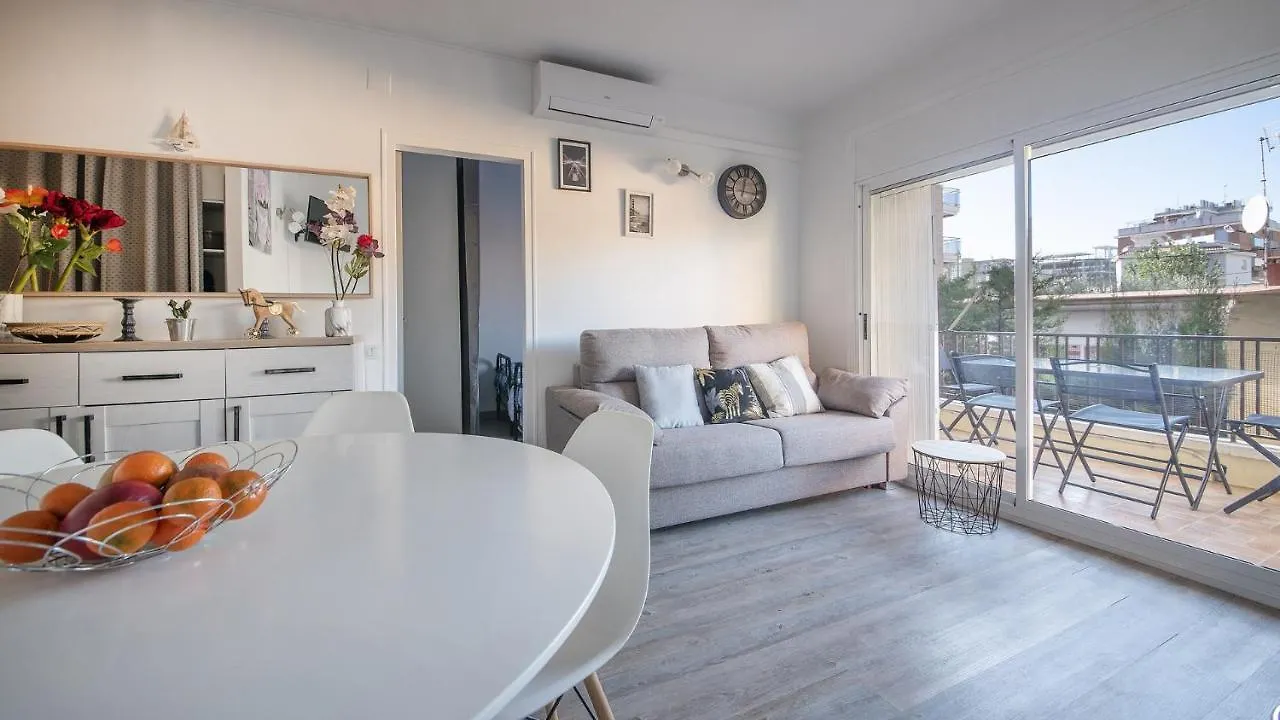 R96 - Apartamento Jocelyne Cerca De La Playa Segur de Calafell
