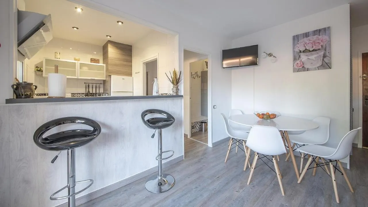 R96 - Apartamento Jocelyne Cerca De La Playa Segur de Calafell 0*,