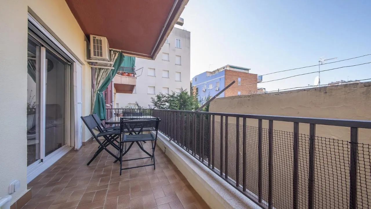 R96 - Apartamento Jocelyne Cerca De La Playa Segur de Calafell Spain