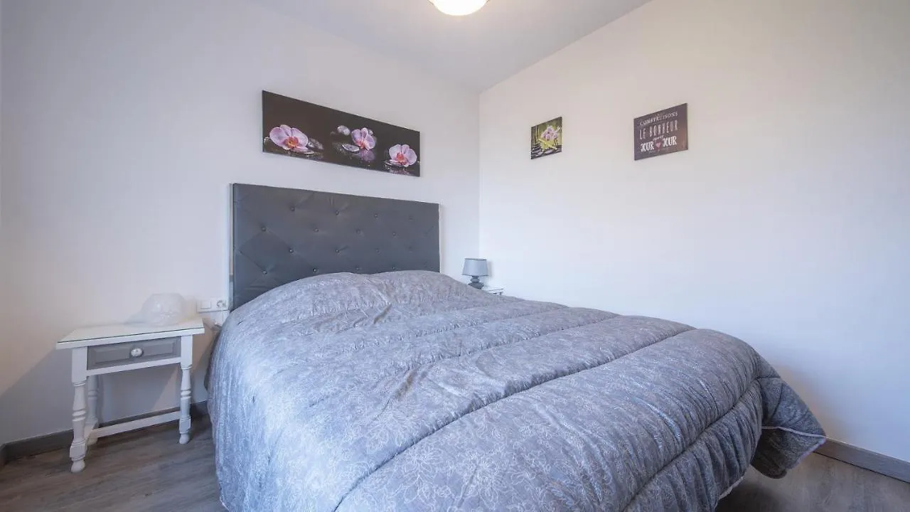 R96 - Apartamento Jocelyne Cerca De La Playa Segur de Calafell 0*,  Spain
